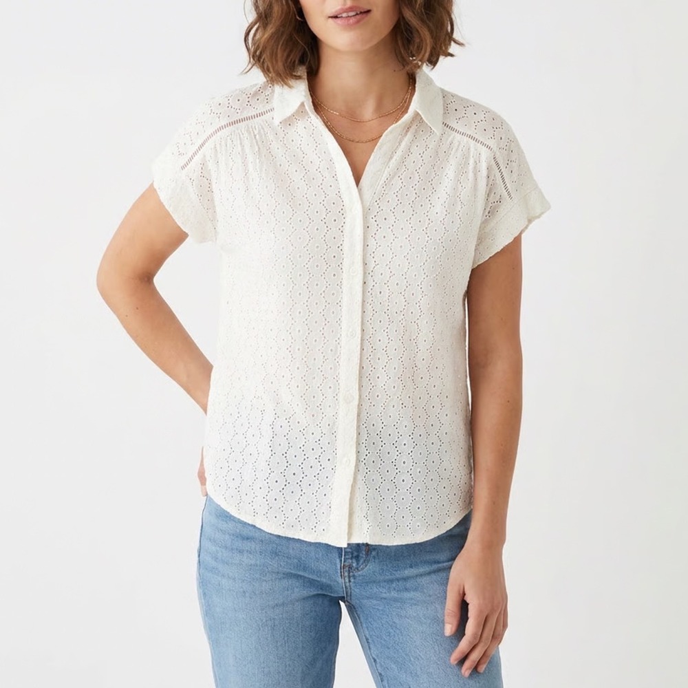 C by One White Eyelet Button Down Shirt Short Sleeve Floral Embroidered CHU90743
